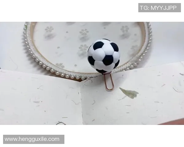 小学生足球明星书签的创意设计与实用价值探讨